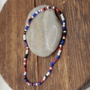 Native seed beaded bracelet‎ stretch B2420